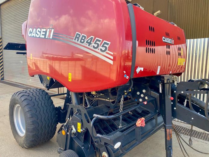 CASE IH BALER RB455