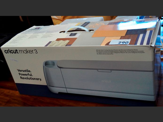 CRICUT MAKER 3 VINYL CUTTER [Untested, no power supply]