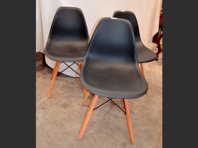 SET OF 3 BLACK EIFFEL STYLE CHAIRS ON BEECHWOOD LEGS