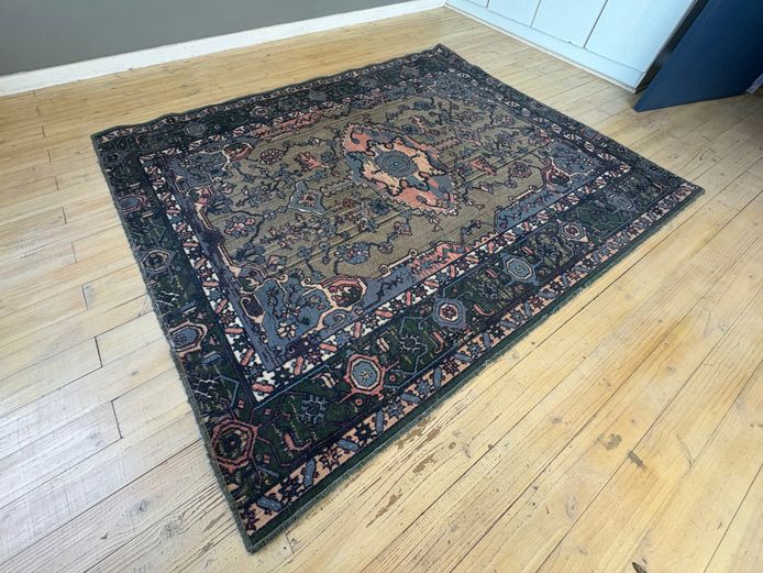Modern Persian style cream / grey area rug - 300cm x 200cm