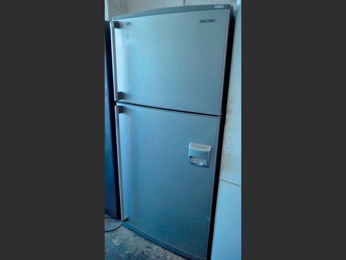 HITACHI SILVER FRIDGE FREEZER WITH WATER DISPENSER [Getting cold, some dents]