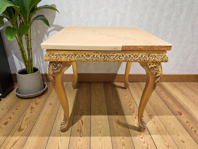 Italian Regency-Style Side Table with Cabriole Legs
