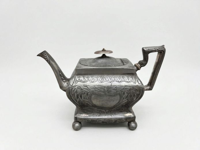 Victorian Silver-Plated Teapot by William Briggs & Co, Sheffield