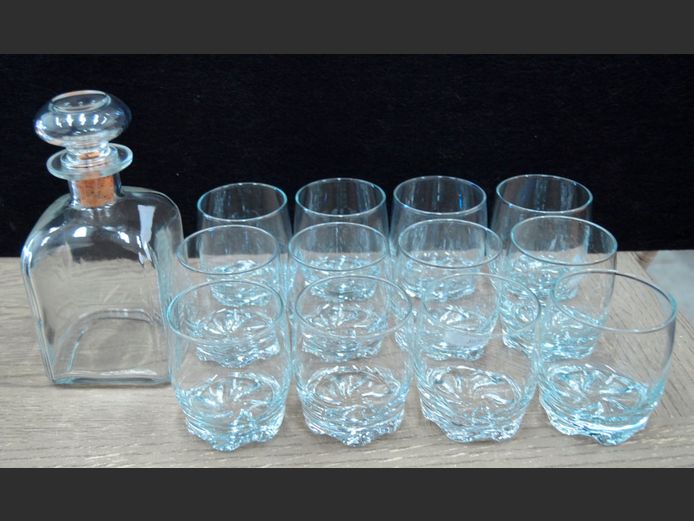 GLASS DECANTER WITH STOPPER & SET OF 12 TUMBLERS