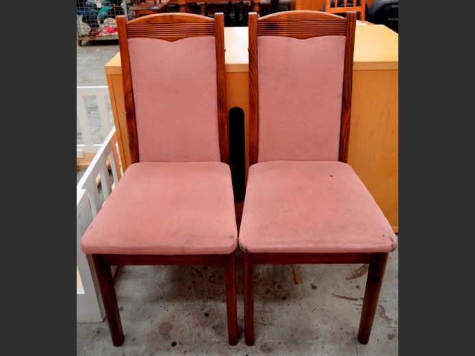 PAIR PINE & PINK DRAYLON UPHOLSTERED DINING CHAIRS [Need a clean]