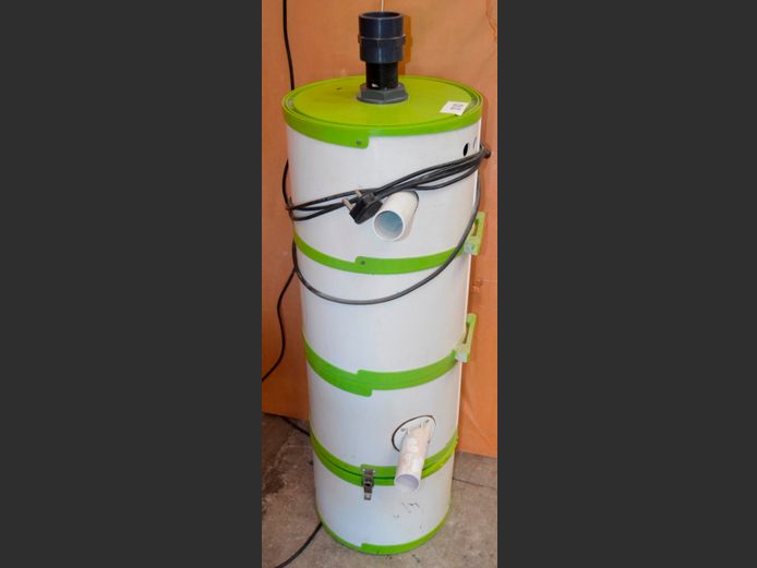 CONVENIENT HOME SOLUTIONS VACUUM UNIT, 120cm High [Untested]