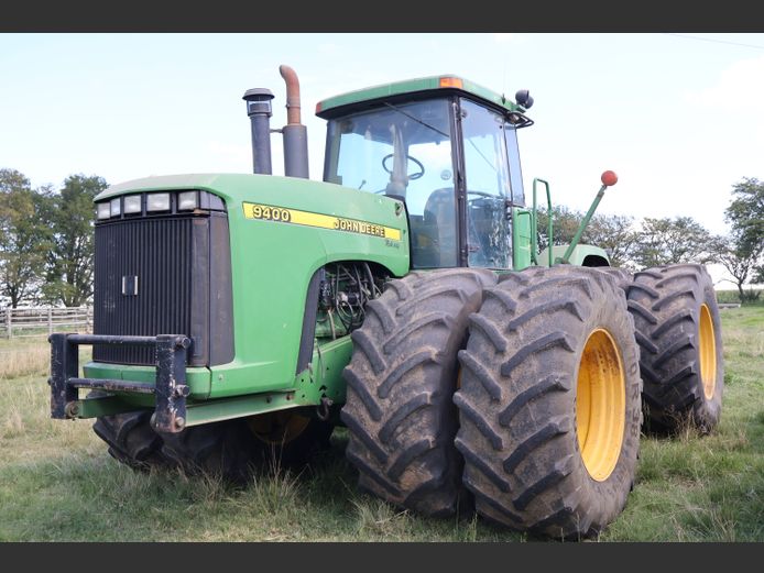 John Deere 9400 Trekker
