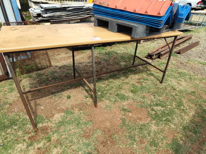 STEEL TABLE WITH WOODEN TOP