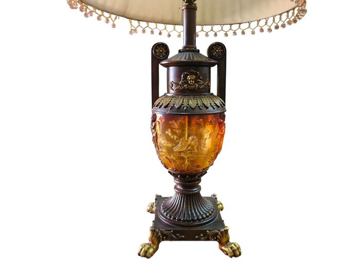 Italian Renaissance Amber Glass Cherub Lamp