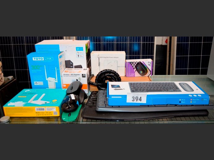 COMPUTER ROUTER, SPEAKERS, etc [Untested]