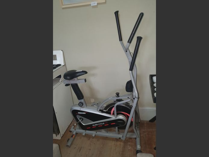 TROJAN GLIDE CYCLE 220 EXERCISE BIKE