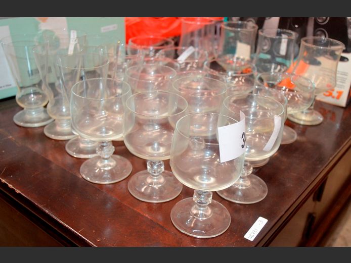ASSORTED DRINKING GLASSES