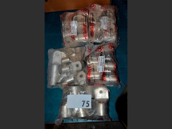 LOT OF 5: PACKS LARGE LUGS