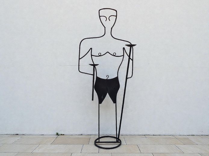 Minimalist Male Silhouette Bent Iron Candle Stand