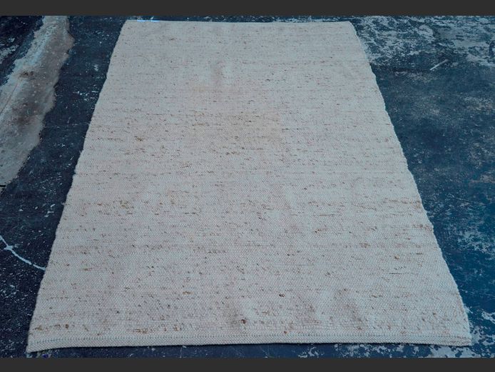 BEIGE WOOL RUG, 188 x 136cm