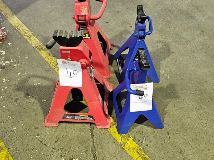 4,5 & 3 TON ADENDORFF VEHICLE JACKS