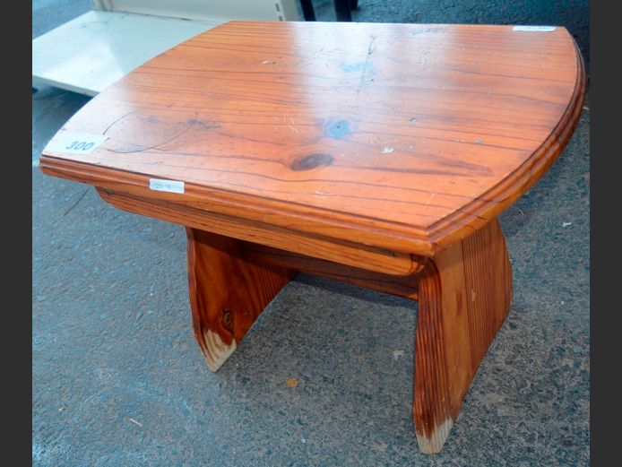 PINE SIDE TABLE, 59 x 38 x 40cm