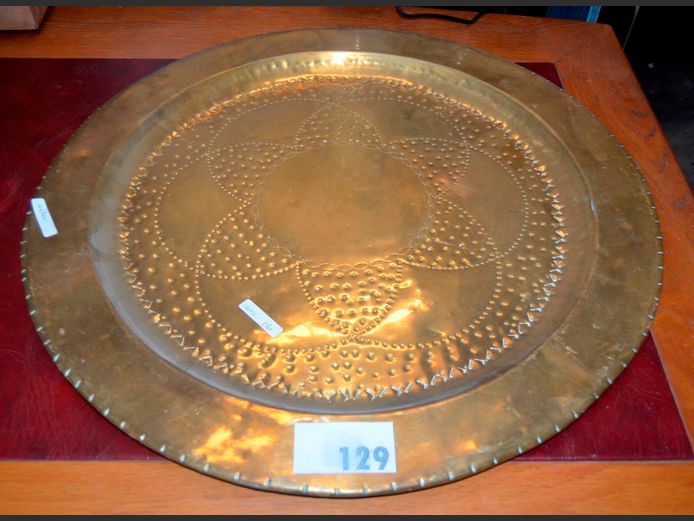 CIRCULAR BRASS TRAY, 58cm Diameter