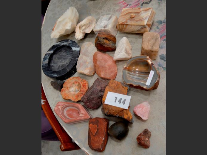 MARBLE LIDDED JEWELLERY BOX [Chipped], CLAM SHELL, etc