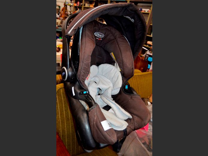 GRACO BOOSTER SEAT [Needs a clean]