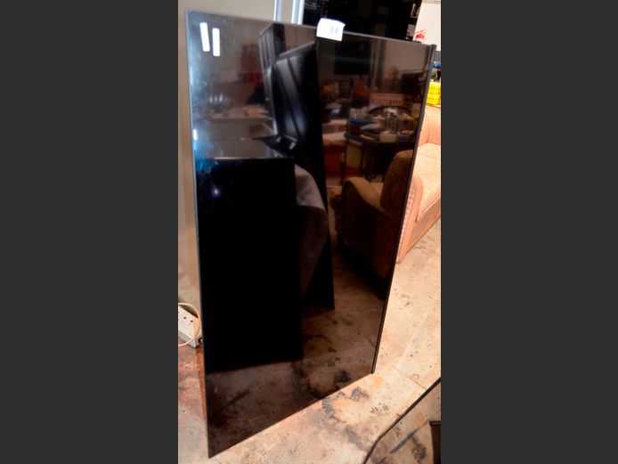 HISENSE 55" TV [Switches on, untested further, screen cracked] ### LICENCE PLEASE ###