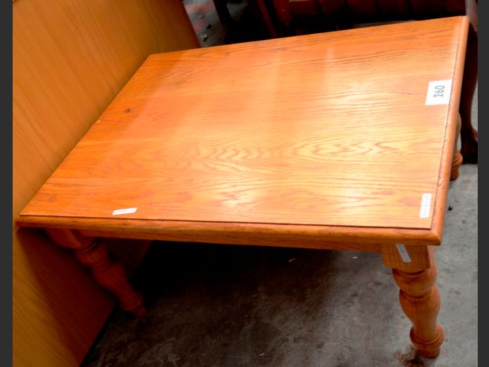 OAK RECTANGULAR COFFEE TABLE, 80 x 60 x 40cm