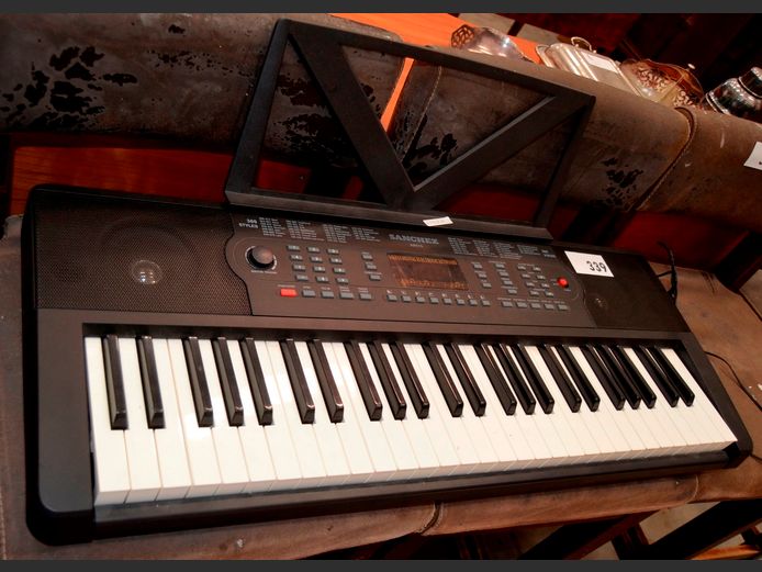 SANCHEZ ARK 15 ELECTRONIC KEYBOARD, 83 x 32cm	 [Switches on, untested further]