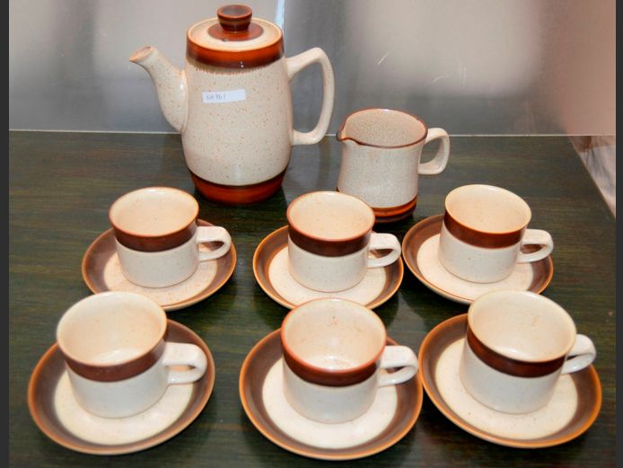 DENBY TEAPOT & CREAMER & A SET OF 6 CUPS & SAUCERS