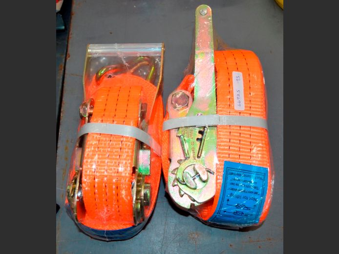 PAIR ORANGE 7m RATCHET STRAPS