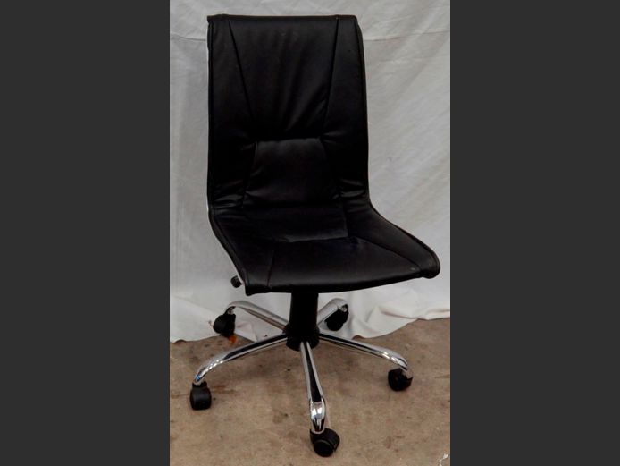 BLACK LEATHER TOUCH SWIVEL OFFICE CHAIR