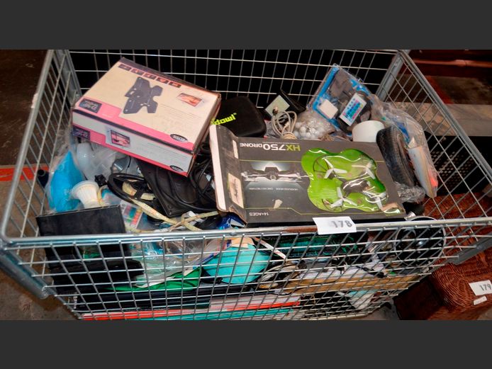 LARGE MIXED LOT: DRONES, SOLAR LIGHTS, KEYBOARDS, etc [Untested] [Excl. Bin]