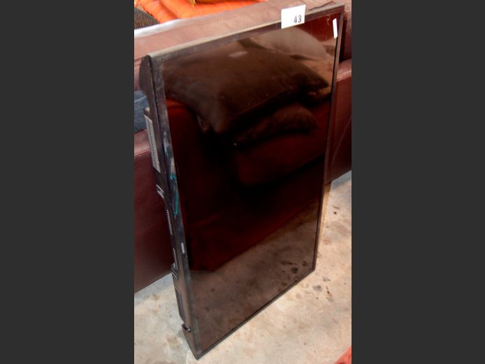 SAMSUNG 43" L.E.D. TV [Dead] [#: 398681295] ### LICENCE PLEASE ###