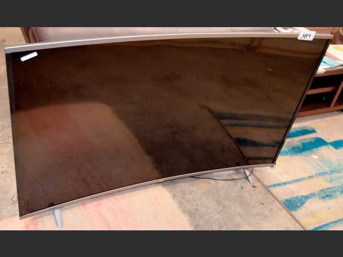 JVC 55" CURVE TV [Switches on, screen cracked] ### LICENCE PLEASE ###