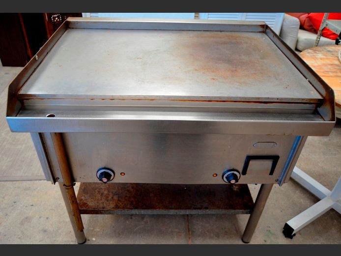 STAINLESS STEEL 3-PHASE FLAT TOP GRILL, 92 x 73 x 92cm [Untested]