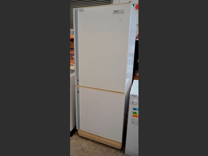 KIC FRIDGE FREEZER [Not working] [#: 414473389]