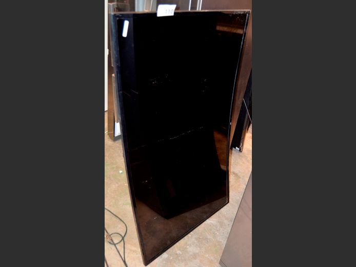 JVC 55" TV [Switches on, Screen cracked] ### LICENCE PLEASE ###