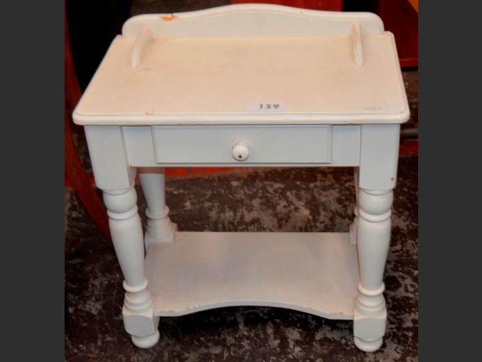 WHITE PAINTED SINGLE DRAWER BEDSIDE PEDESTAL, 60 x 35 x 68cm
