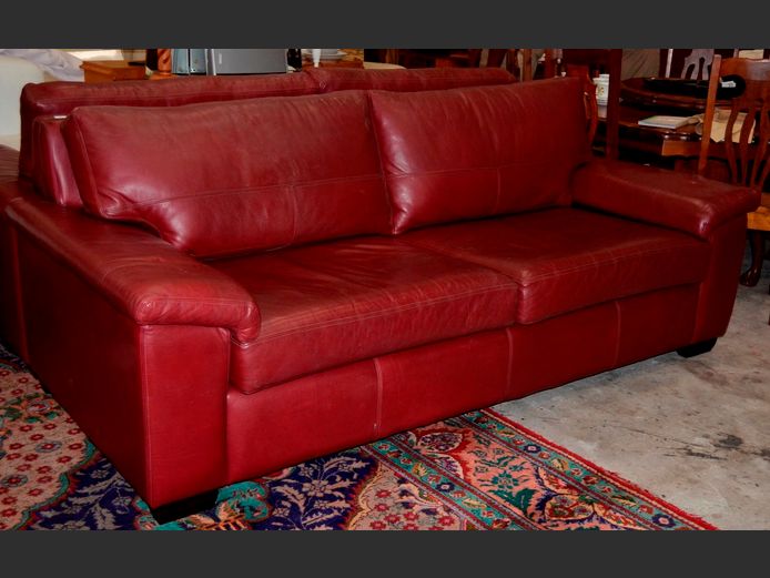 OXBLOOD LEATHER 2-SEATER OVERSIZED COUCH, 225 x 100cm