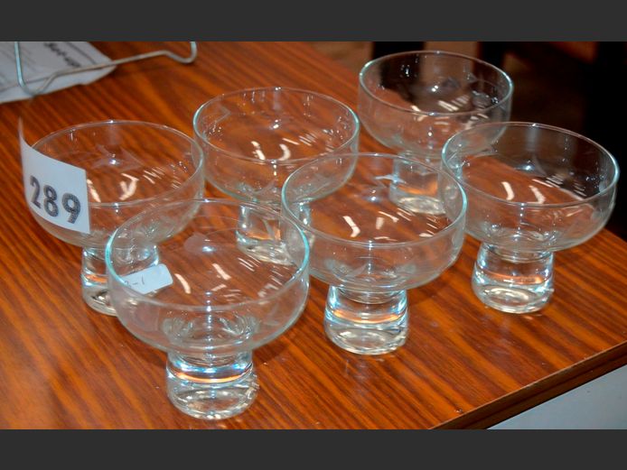 SET OF 6 VINTAGE EMBOSSED GLASS DESSERT BOWLS