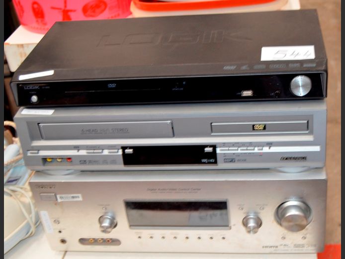 SONY STR-K1600 AMPLIFIER, LOGIK DVD PLAYER & A SANSUI DVD/VCR COMBO [Switch on, faulty]