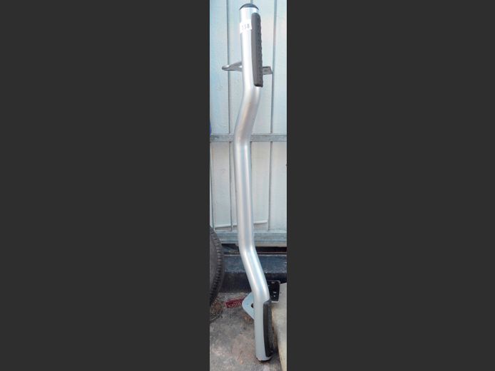 REAR NUDGE BAR FOR AN ISUZU BAKKIE