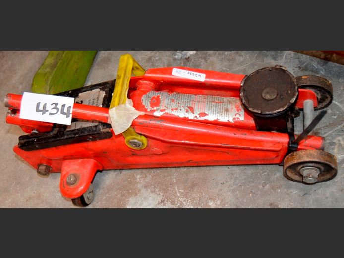 RED 2-TON HYDRAULIC JACK
