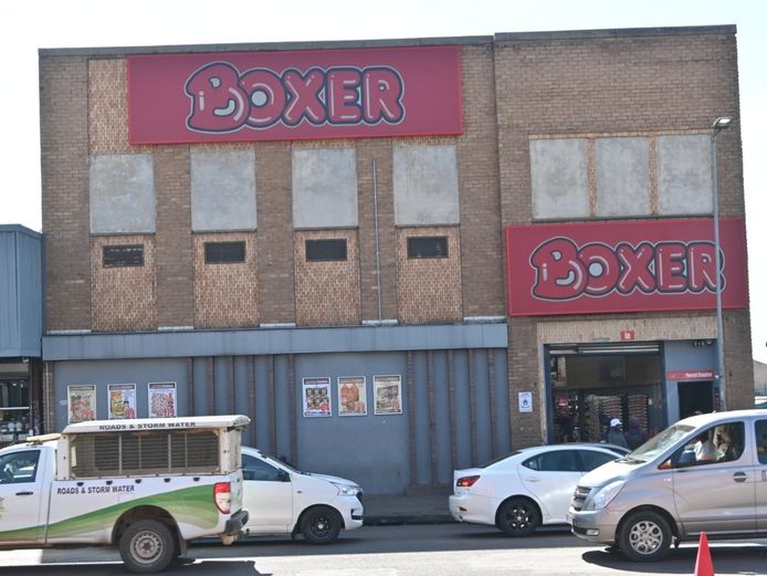 FULLY LET HIGH STREET RETAIL • BRONKHORSTSPRUIT CBD • NATIONAL ANCHOR – BOXER STORES • 10YR LEASE