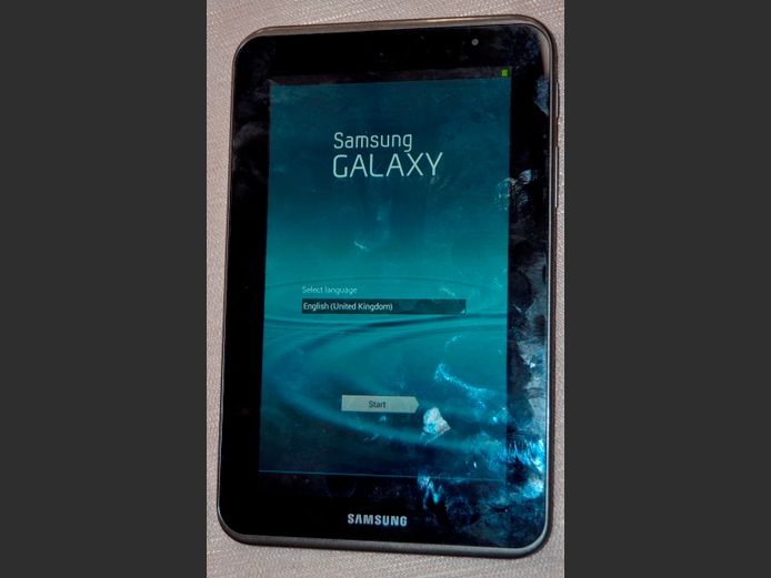 SAMSUNG GALAXY WI-FI 7" TABLET [Switches on, no charger]