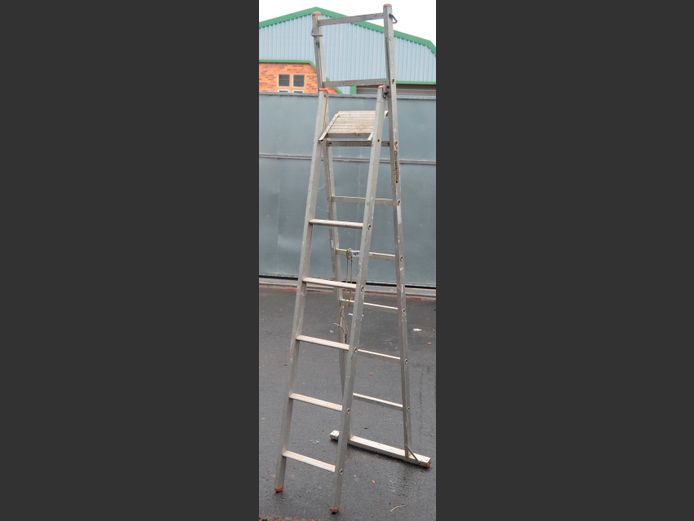 ALUMINIUM PAINTER'S EXTENSION LADDER