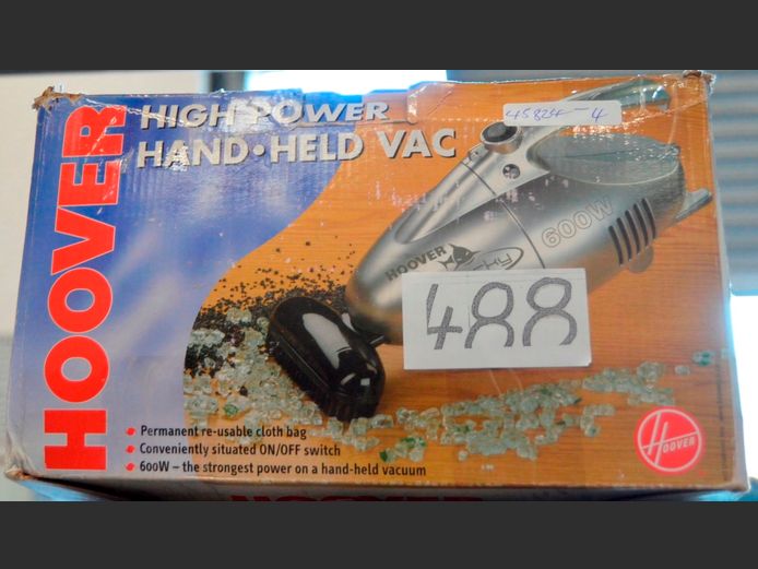 HOOVER HIGH POWER HANDHELD VACUUM CLEANER [Switches on]