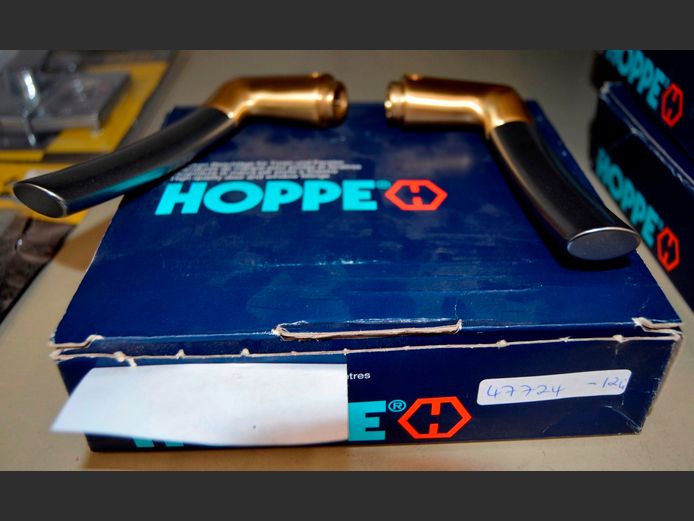 HOPPE STAINLESS STEEL & BRASS DOOR HANDLE SET