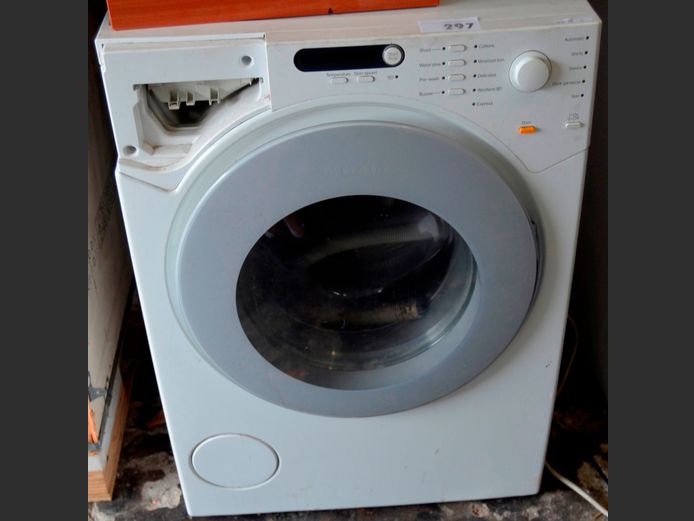 MIELE WASHING MACHINE [Untested, Cover needed]