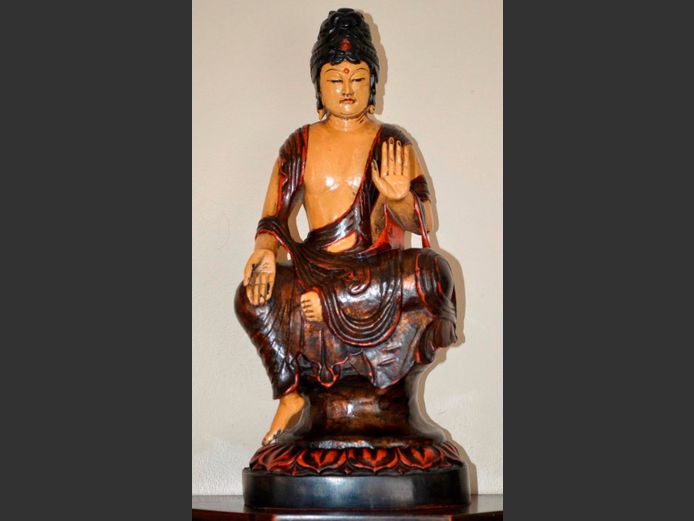 ANTIQUE CHINESE HAND CARVED & LACQUERED FIGURE OF A SEATED BUDDHA, Buddha = 45cm High