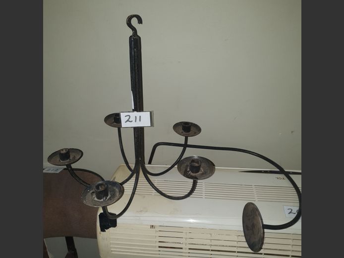 LOT: 2 x WROUGHT IRON CANDLE STANDS